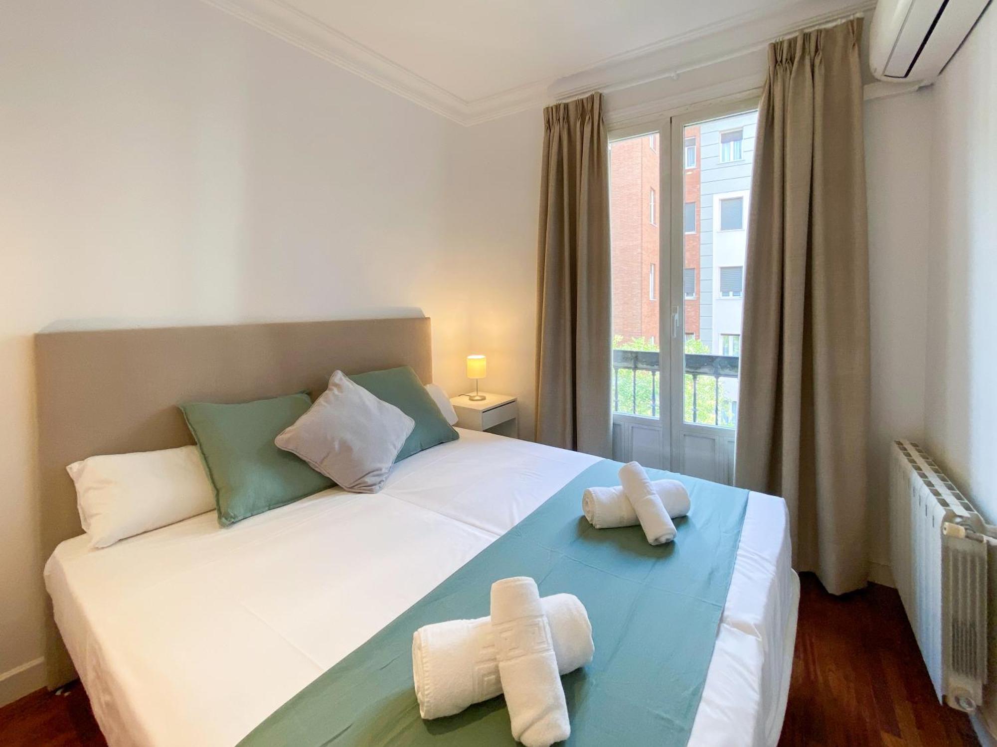 Montaber Apartments - La Paz Market Madrid Room photo