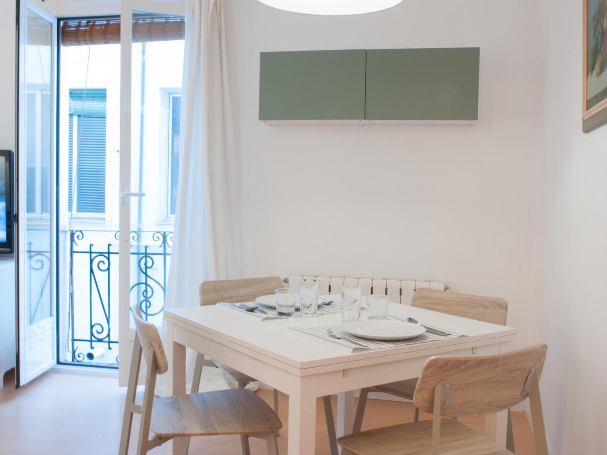 Montaber Apartments - La Paz Market Madrid Room photo