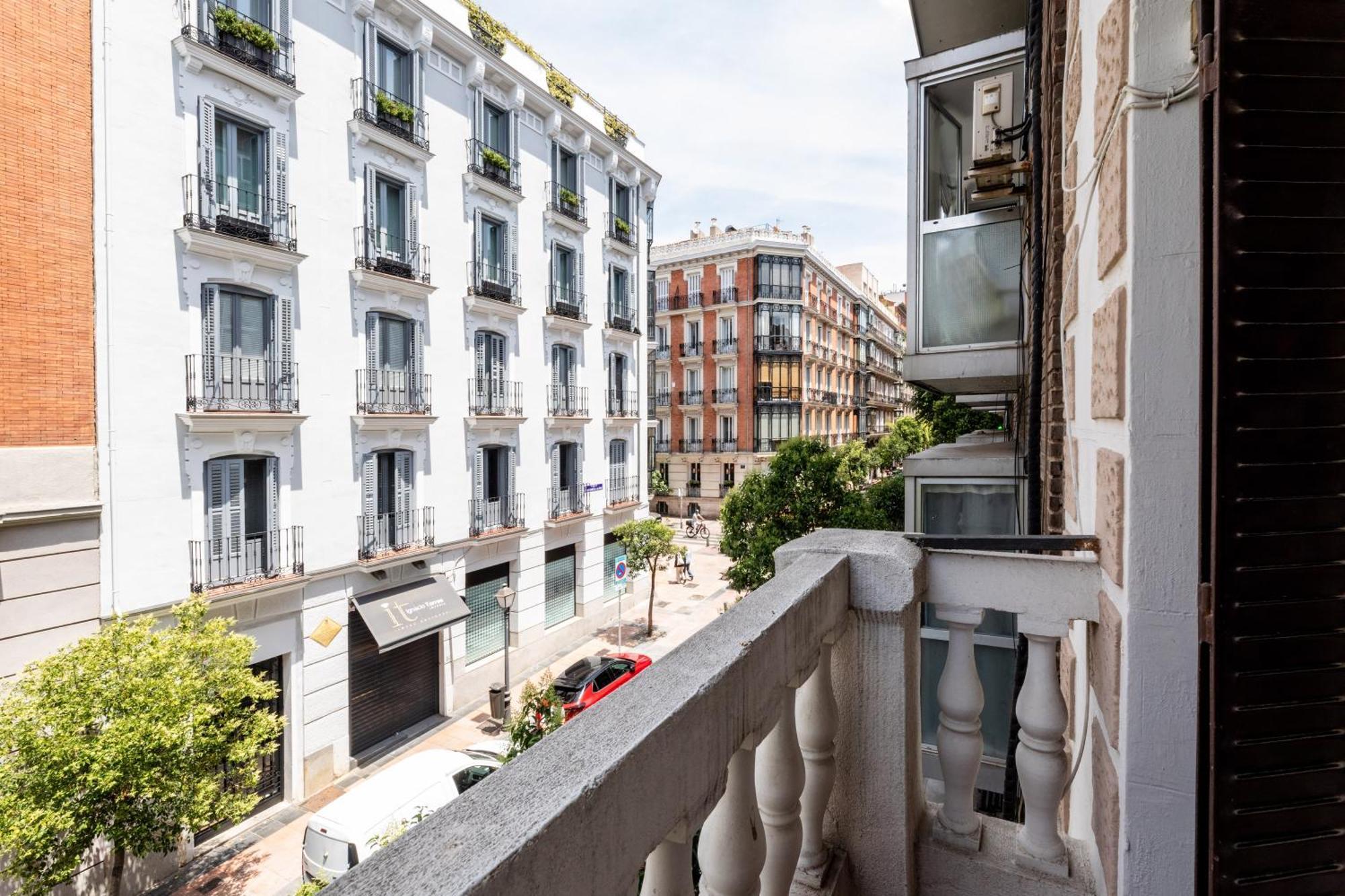 Montaber Apartments - La Paz Market Madrid Exterior photo